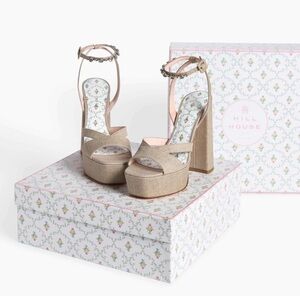 NWT, BOX & SHOE BAGS HHH Party Platform in Sand Linen 36.5